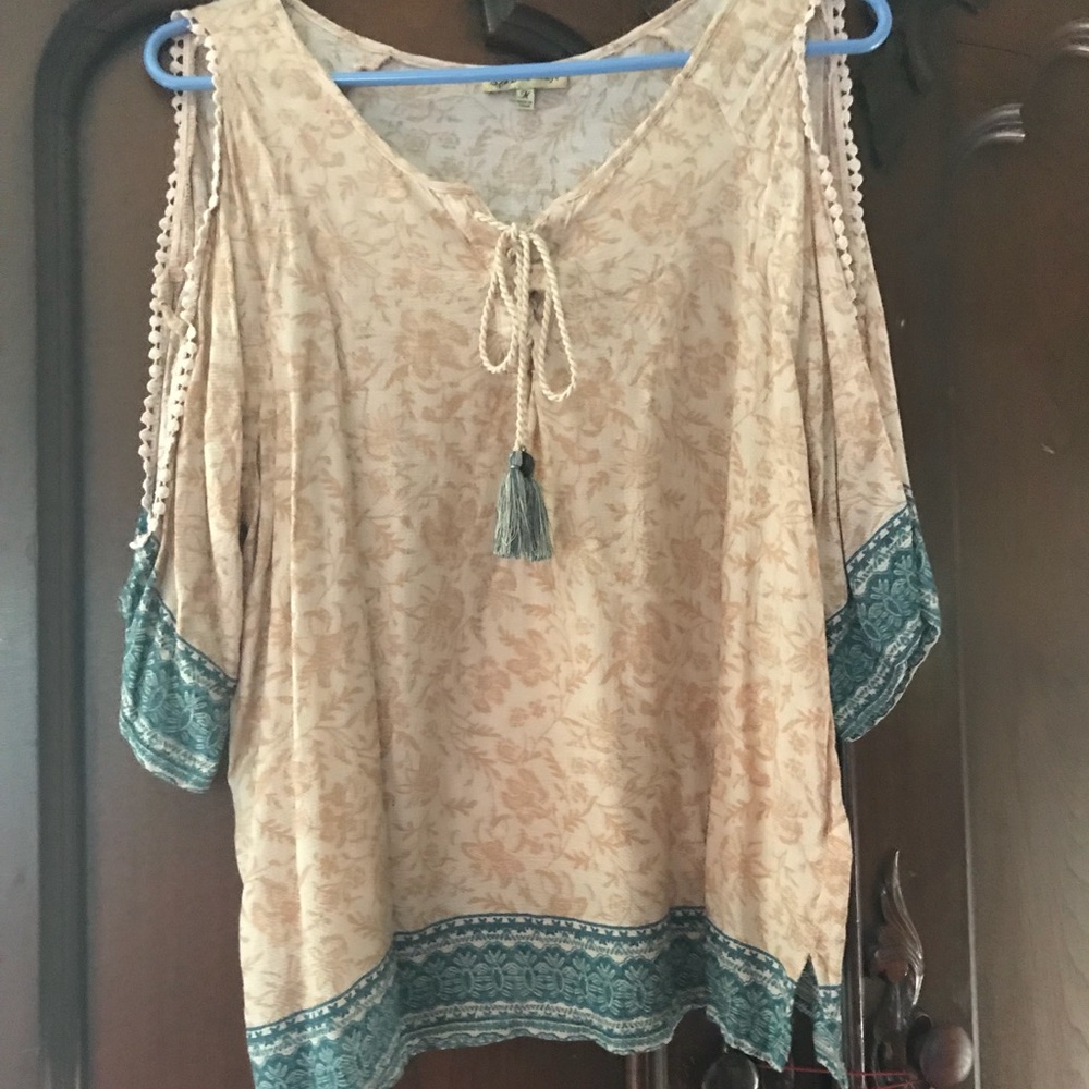 Democracy Cold Shoulder Top